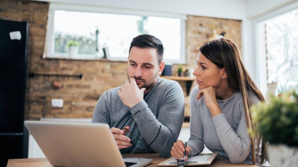 Finanzas en Pareja: Claves para Construir un Futuro Financiero Sólido Juntos